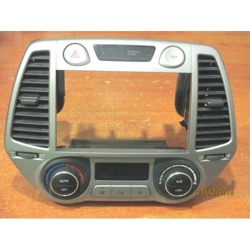 Çıkma KLİMA KONTROL PANELİ DİJİTAL ÜNİTE KOMPLE HYUNDAI İ20 2008-2014